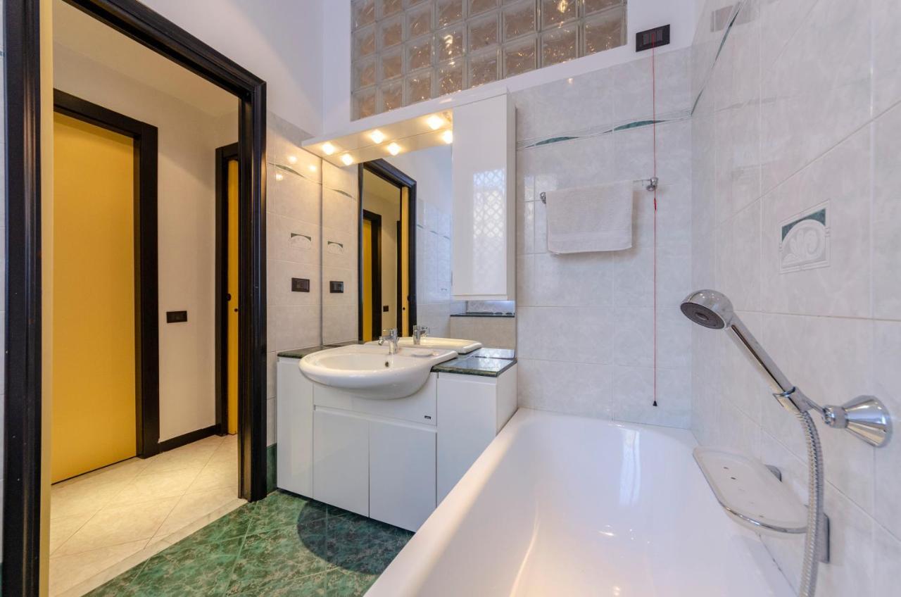 Altido Modern Flat For 6 In The Heart Of Genova Foce Apartment Exterior foto